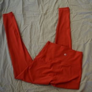 LULUEMON WUNDER under spandex leggings